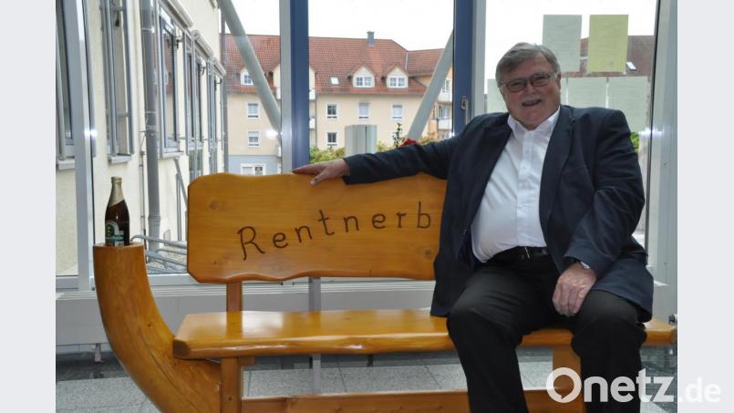 Auf dem &quot;Rentnerbänkla&quot; gefällt es Manfred Porsch schon gut. Bild: ak