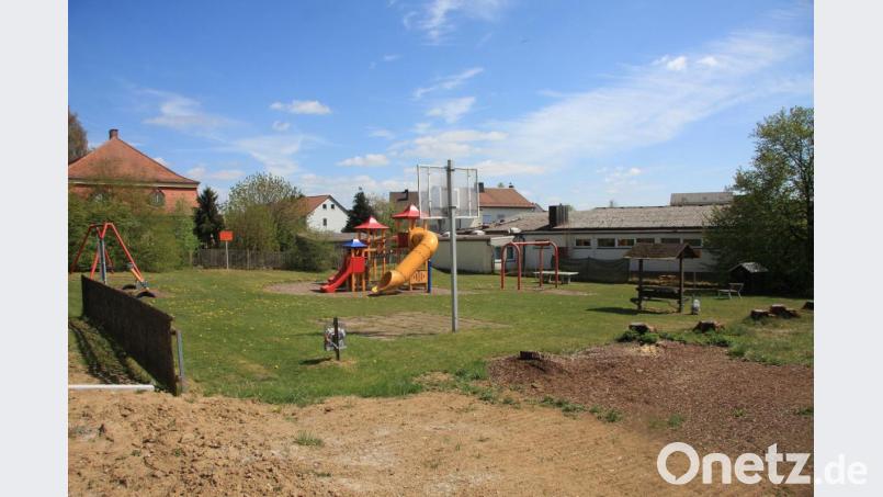 Der Spielplatz an der J.-B.-Lehner-Straße soll weiter aufgewertet werden. Als Ergänzung wird ein „Hamsterrad“ angeschafft. Bild: wro