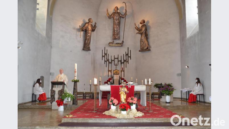 Die ersten Sonntagsgottesdienste wurden an Muttertag in der Pfarrkirche mit den Gläubigen gefeiert. Bild: gi