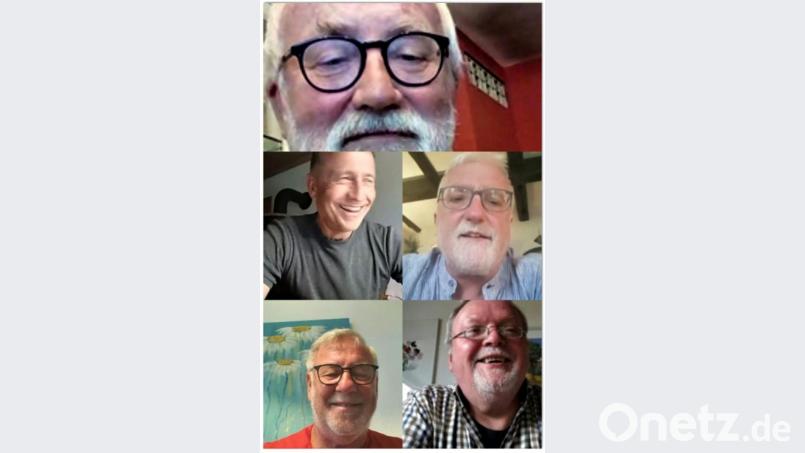 Zur Videokonferenz treffen sich die Vorstandsmitglieder Karlheinz Keck, Alfons Müller, Matthias Haberberger, Josef Prunhuber und Alfred Albersdörfer (von oben, links nach rechts), um die Wiedereröffnung des Museums beim Taubnschuster zu besprechen. Bild: hev
