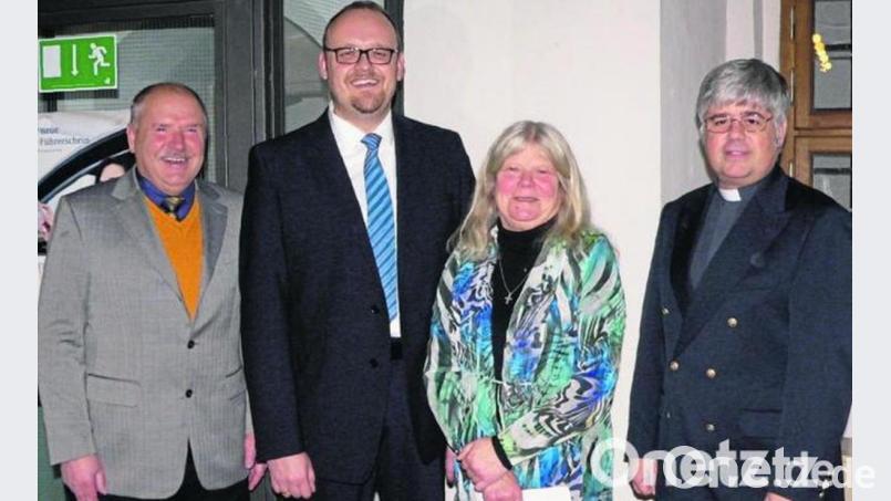 2014 bekam Brigitte Metzner den Sozialpreis des Landkreises Neustadt/WN. Nun ist sie mit 73 Jahren verstorben Bild: rn