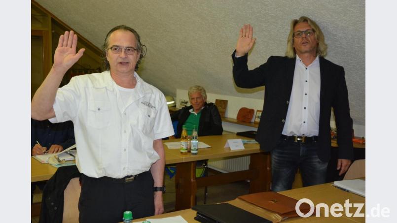 Heribert Hegen (links) und Wolfgang Karbstein bei ihrer Vereidigung. Bild: jr