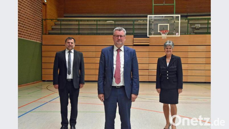 Dritte Bürgermeisterin Hildegard Geismann (rechts) und Zweiter Bürgermeister Günter Koller (links) vertreten künftig Rathauschef Michael Göth. Bild: ANDREAS ROYER