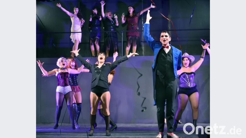 Viele Akteure, Sänger, Tänzer und Musiker: LTO-Mammutproduktionen wie Cabaret im vergangenen Jahr sind in Coronazeiten aktuell kaum möglich. Bild: Tobias Schwarzmeier