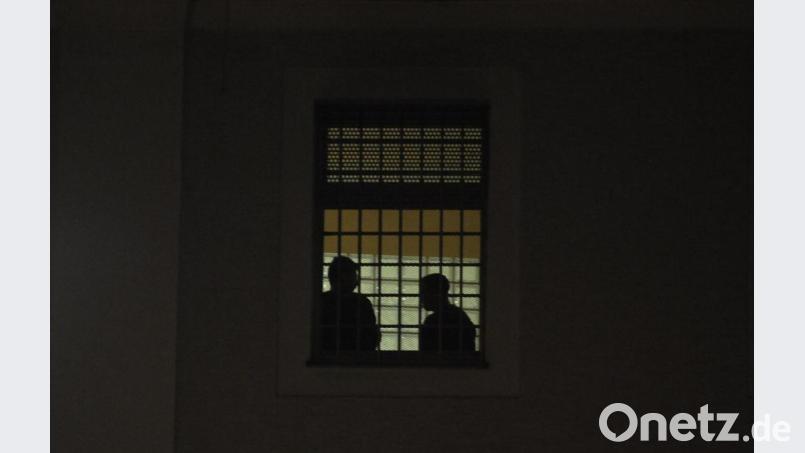 Der jahrelang mit seinen beiden Homepages Hass und Hetze verbreitende Mann aus dem Landkreis sitzt nicht zuletzt deshalb jetzt in Strafhaft. Seine Blogs gibt es noch, jeder kann sie lesen, weil die großen Suchmaschinen weiter dorthin verlinken, obwohl die Medienwächter eine dieser Seiten schon im vergangenen Jahr als jugendgefährdend eingestuft und sogar auf den entsprechenden Index gesetzt haben. Bild: Petra Hartl