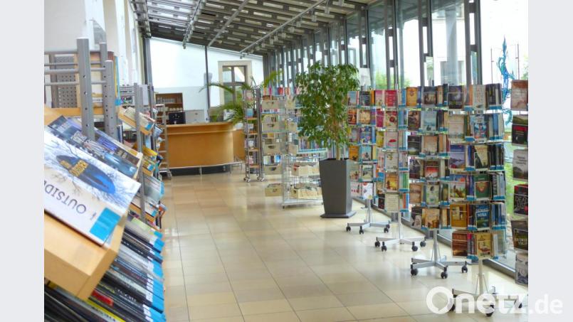Das Lesecafe als Aufbewahrungsort für die mobilen Taschenbuchständer. Bild: fsb