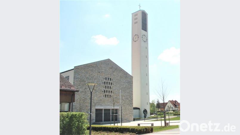 Am Muttertag wurde erstmals wieder ein gemeinsamer Sonntagsgottesdienst in der Friedenskirche gefeiert. Dieser gestaltete sich jedoch anders als sonst. Bild: rgr