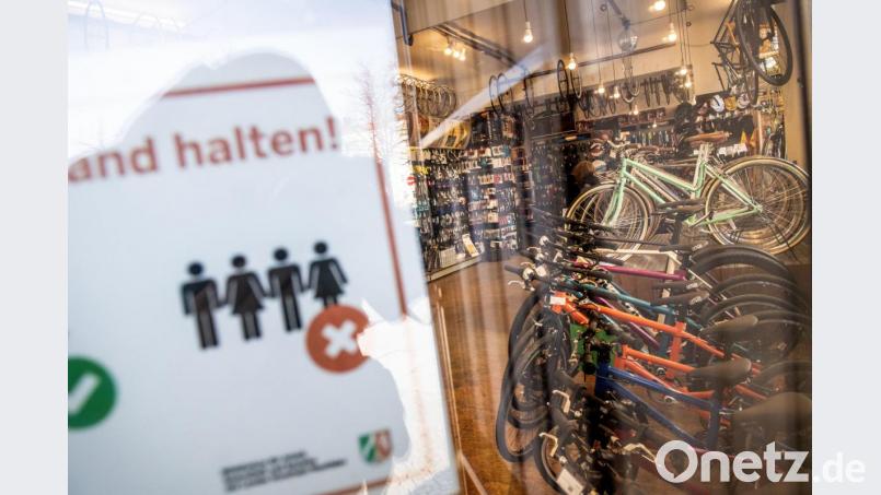 In Zeiten der Coronapandemie erleben Fahrradgeschäfte großen Zulauf. Bild: Zacharie Scheurer/dpa