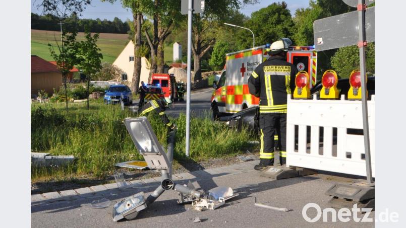 Auf einen 38-jährigen Vohenstraußer, der offenbar nicht im Besitz eines Führerscheins ist und dessen Auto nicht angemeldet war, dürften größere Probleme zukommen. Bild: dob