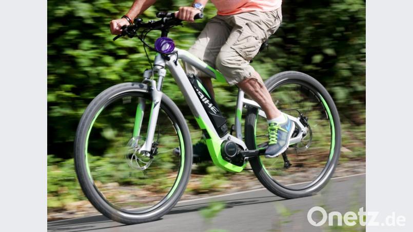 Wenn ein E-Bike zu schnell wird, schreitet schon mal die Polizei ein. Bild: 06.07.2018 09:32:47