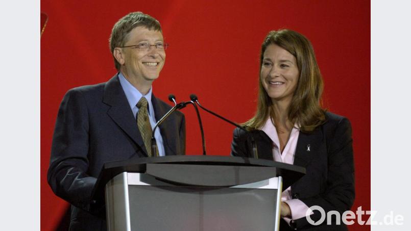 So sehen Bill und Melinda Gates also aus, die uns zwangsimpfen und gleichzeitig töten wollen. Bild: epa Warren Toda/EPA/dpa