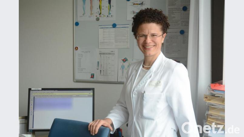 Dr. Susanne Neumeier ist die Chefärztin der Schmerztagesklinik Weiden. Auch sie beantwortet Fragen am Telefon. Bild: Gabi Schönberger