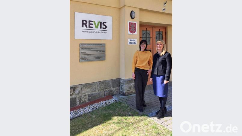 Projektleiterin in Tschechien ist Kateřina Zajíčková (links). Alexandra Hrušková ist Leiterin des Bildungszentrums. Bild: exb
