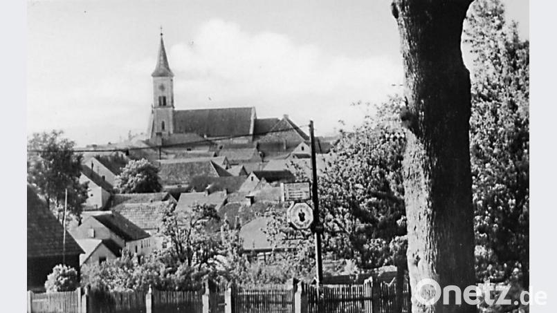 &quot;Krawandorf&quot;: Blick zur Kirche. Repro: ü