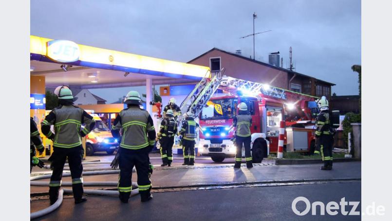 Bei einem Brand am Samstagabend kam ein Mann in Burglengenfeld ums Leben. Bild: Alexander Auer