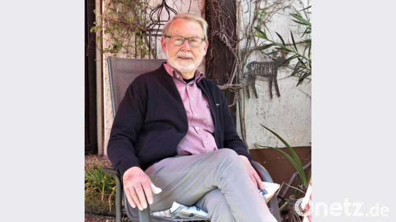 Ludwig Spreitzer im Gartenstuhl, gemütlich zurückgelehnt: Das sind neue Bilder eines Vollblutpolitikers, der nicht nur als Kreisrat, sondern auch viele Jahrzehnte als Stadtrat und stellvertretender Bürgermeister sowie als Seniorenbeauftragter und Bezirkstagsvizepräsident in der Lokalpolitik viel zu sagen hatte. Bild: ubb