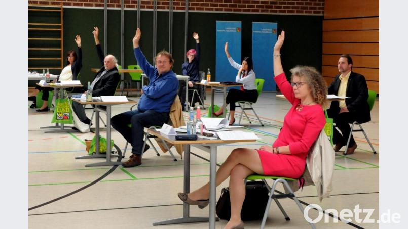 Grüne und Linke votierten in der konstituierenden Sitzung des Kreistags dafür, einen dritten weiteren Landratsstellvertreter aufzustellen, fanden damit aber im Plenum keine Mehrheit. Bild: Stephan Huber