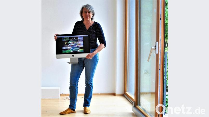 Irne Fritz ist diesmal anders als sonst mehr mit dem Laptop für die Planungen der Pfingstausstellung beschäftigt. Bild: ubb