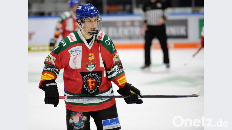 Hier noch im Trikot des Augsburger EV, ab der kommenden Saison bei den Amberger Wild Lions: Robin Billinger. Bild: exb