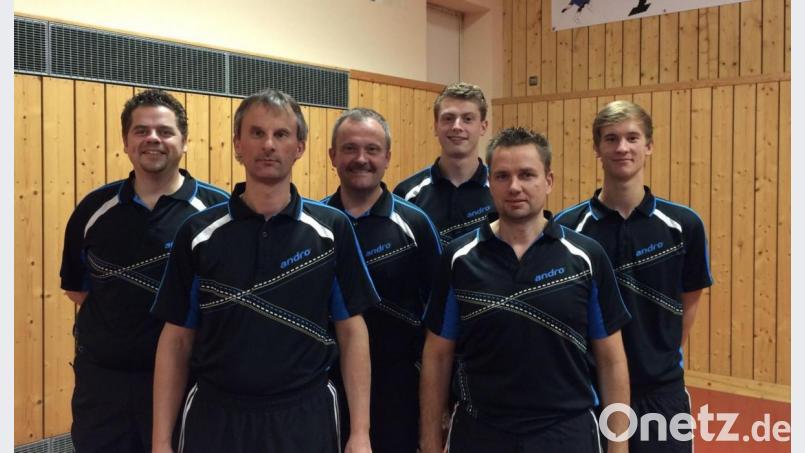 Das erfolgreiche Team des SC Eschenbach mit (von links) Thomas Klösel, Hans-Robert Gottsche, Harald Balscher, Nicolas Burger, Mannschaftsführer Markus Thurn und Jonas Gottsche. Bild: btb