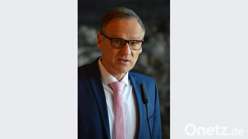 CSU-Fraktionssprecher Bernd Sommer brachte in drei Minuten und 20 Sekunden die Meinung der CSU-Fraktion auf den Punkt. Bild: Benkhardt