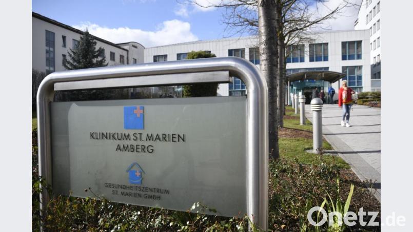 Wer das Klinikum St. Marien Amberg besucht, muss ab sofort eine Erklärung abgeben. Bild: Petra Hartl
