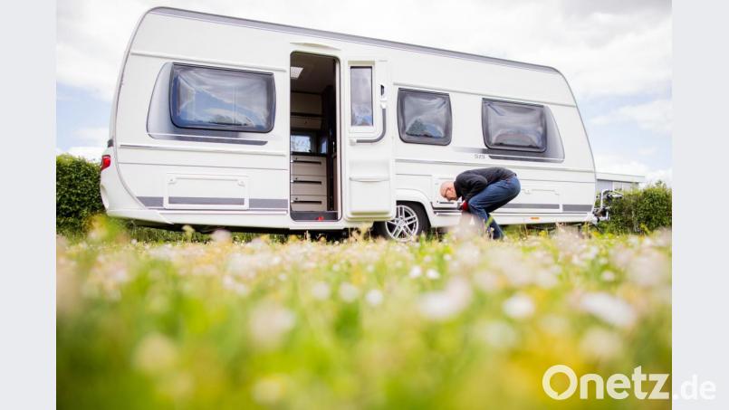In Bayern dürfen ab 30. Mai Touristen wieder auf Campingplätze. Dabei gibt es einiges zu beachten. Was gilt, erklären wir in Teil 48 der Corona-Leserfragen. Archivbild: Rolf Vennenbernd/dpa