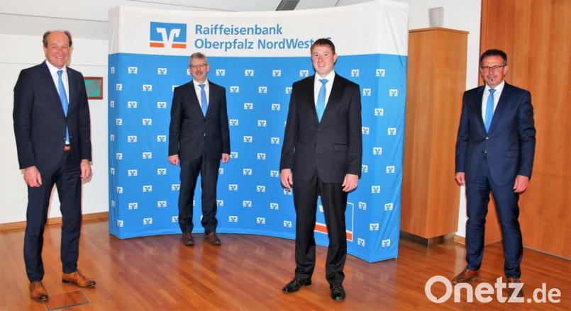 Die Vorstände (von links) Herbert Meier, Robert Haubner, Thomas Keck und Joachim Geyer konnten jede Menge positive Zahlen für das vergangene Jahr verkünden. Bild: stg