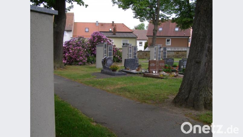 Mit der Erweiterung der Möglichkeiten für die Urnenbestattungen wurden 60 Plätze geschaffen; einige der Nischen sind bereits belegt. Bild: pz