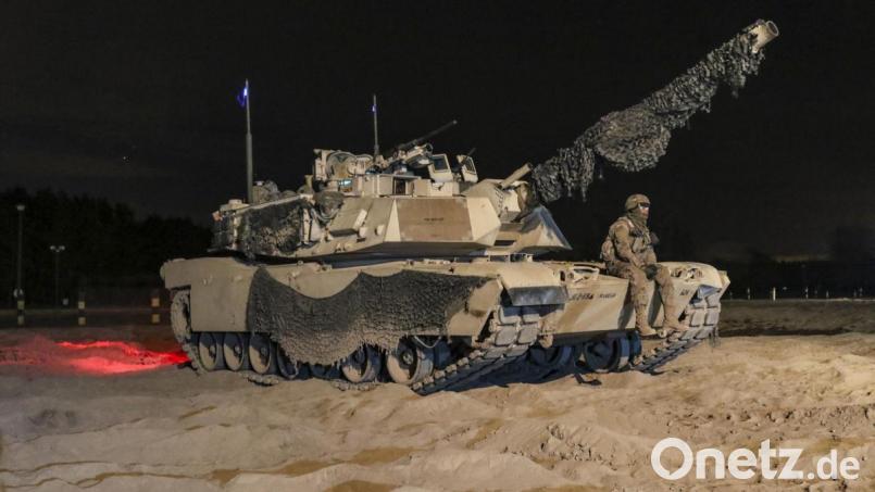 Ein US-Kampfpanzer vom Typ &quot;Abrams&quot; auf der Schießbahn des polnischen Truppenübungsplatzes Drawsko-Pomorskie. Bild: Staff Sgt. Brian Ragin