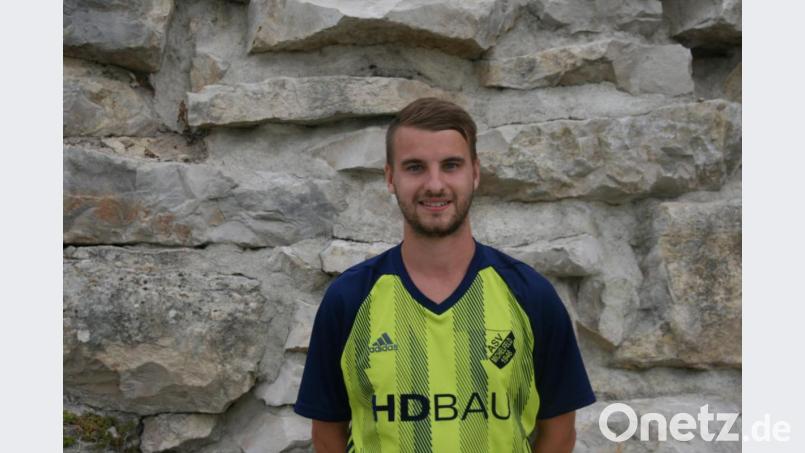 Fußballerisch fühlt sich der Auerbacher Paul Gropp beim ASV Michelfeld bestens aufgehoben. Als Teil seines Studiums an der OTH Amberg-Weiden absolviert er derzeit ein Praxissemester bei einem großen Automobilhersteller. Bild: obl