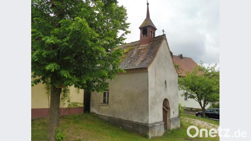 Adlholz verändert sein Gesicht: Auch die neugotische Marienkapelle soll saniert werden. Bild: ibj