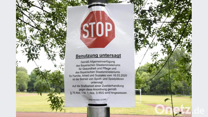 Der Realschul-Sportplatz ist derzeit für die Öffentlichkeit gesperrt. Bild: Petra Hartl