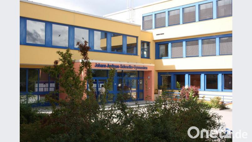 Im Vergleich zum Vorjahr hat das Nabburger Johann-Andreas-Schmeller-Gymnasium von den fünf Gymnasien im Landkreis Schwandorf am meisten Schüler verloren. Legt man die letzten sieben Jahre zugrunde, erkennt man einen deutlichen Rückgang der Schülerzahlen an allen Gymnasien. Gleiches gilt für die vier Realschulen. Bild: Thomas Dobler