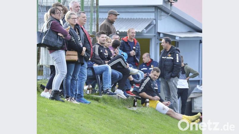 Nach wie vor bleibt unklar, wann die Anhänger in Bayern wieder Amateurfußball zu sehen bekommen. Bild: Ziegler