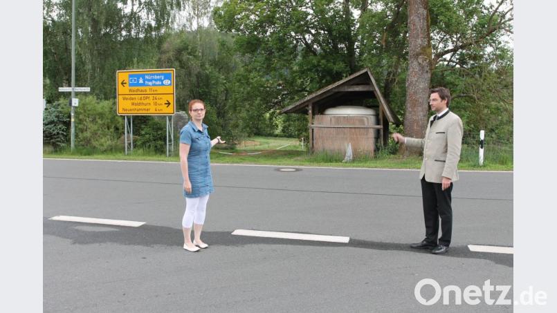 Der Ausbau der Staatsstraße in Richtung Neuenhammer ist ein Anliegen von Marina Hirnet, das Stephan Oetzinger aufgreift. Bild: pi