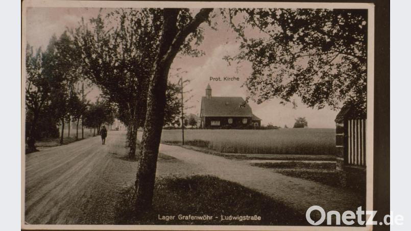 Ein junges Paar heiratete im Jahr 1945 in der Evangelischen Kirche in Grafenwöhr. Viele Gäste durften nicht mitfeiern – so wie es wegen der Coronakrise auch heute der Fall ist. Bild: exb/Kultur- und Militärmuseum Grafenwöhr