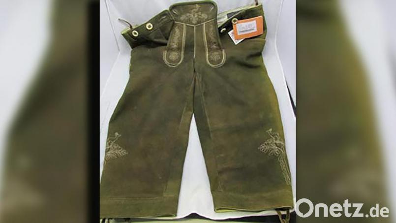 Aufgrund einer möglich bestehenden Gesundheitsgefahr ruft die Taleco Handels GmbH den Artikel Jara-Mo Wild Torf (Damenlederhose), Auslieferung August 2012 (Gr. 34-46), Charge A3U3643 zurück. Bild: Taleco Handels GmbH