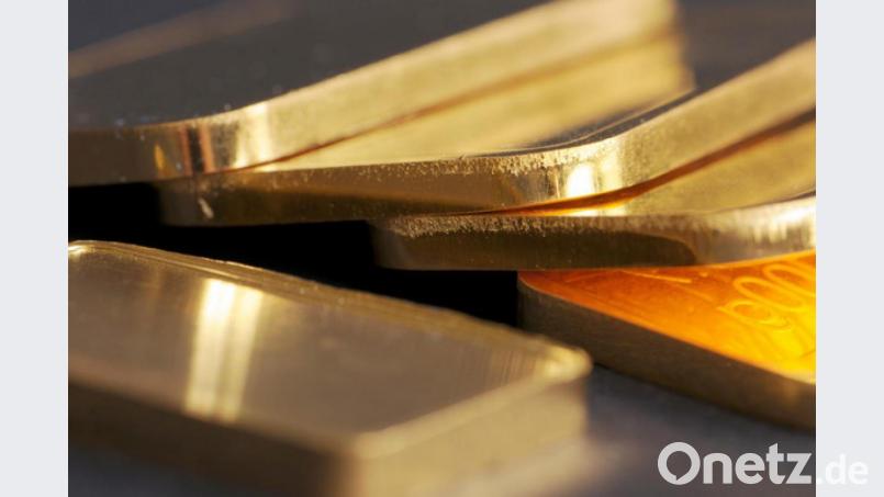 Es ist zu befürchten, dass die Pechbrunner Ehrenmedaillen von den Dieben eingeschmolzen und zu Goldbarren geformt werden. Symbolbild: Armin Weigel/dpa