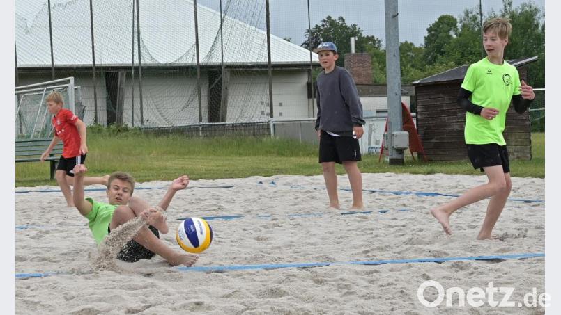 Sturzflug im Sand mit weicher Landung. Bild: ref