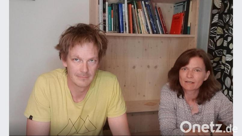 Stefan Thar und Alexandra Ottmann kündigen weitere Aktionen in Sulzbach-Rosenberg an. Bild: exb
