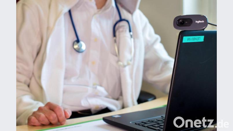 Als Folge der Corona-Pandemie bieten deutlich mehr Ärzte Videosprechstunden an. Bild: Monika Skolimowska