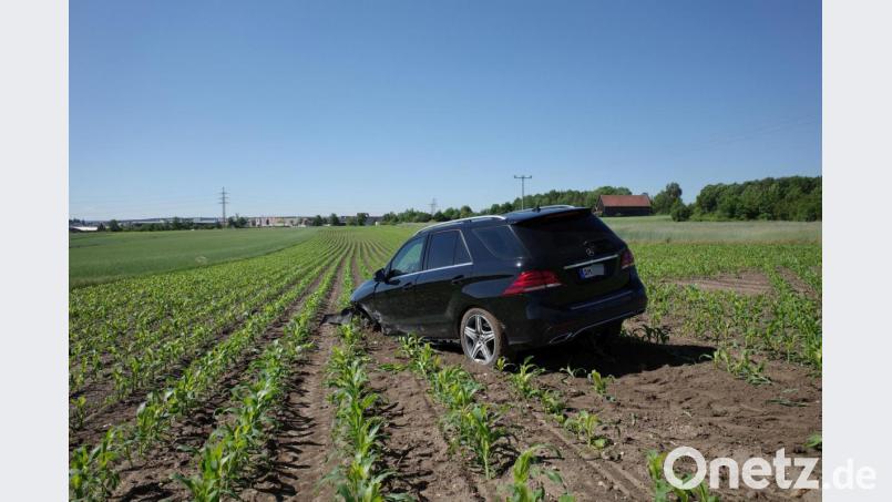 An dem Auto entstand ein Schaden von rund 25000 Euro. Bild: dmra