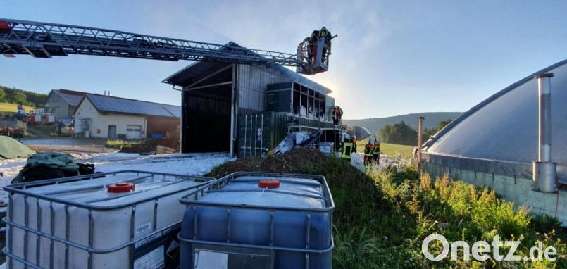 Die Feuerwehr Schönsee war mit ihrer Drehleiter vor Ort. Bild: exb/FFW Schönsee