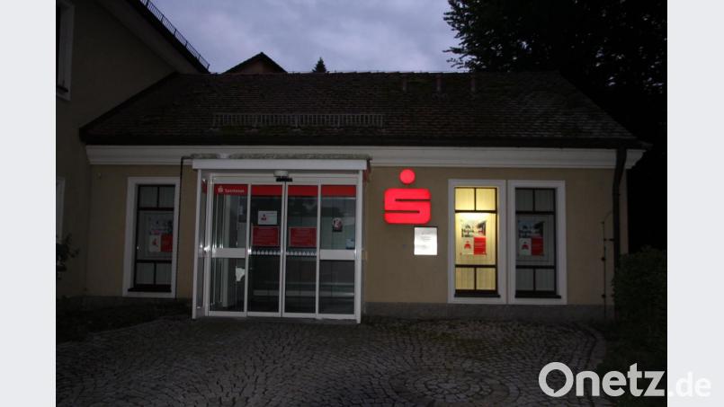 Der Sparkassen-Geldautomat ist Großkonreuth wird abgebaut. Ab dem 1. Juli ist dort Schluss. Dies sorgte im Marktgemeinderat für Unmut. Bild: kro