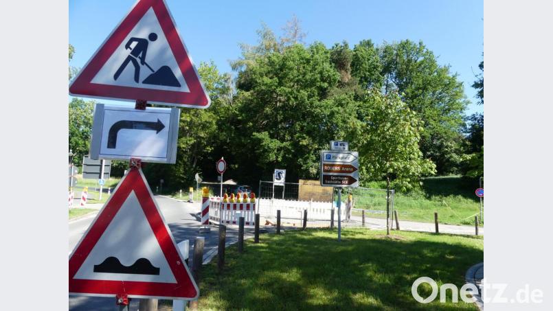 Die Baumaßnahme Sommerleitenweg liegt in der Endphase. Damit es weitergeht, bleibt für einen Teil der Anlieger am Dienstag die Wasserzufuhr unterbrochen. Bild: rn