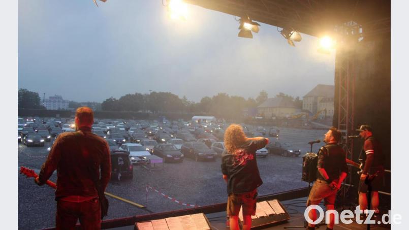 Eine gelungene Autokonzert-Premiere feierten die Troglauer am Mittwochabend in Bayreuth Bild: stg
