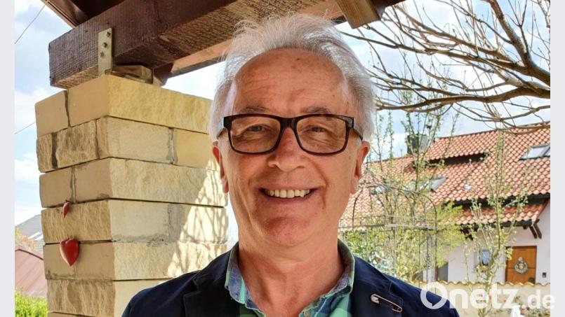 "Liebe: Auch wenn's weh tut" lautet der Titel des ersten Romans aus der Feder von Karl Heinz Kristel. Bild: Kristel/exb