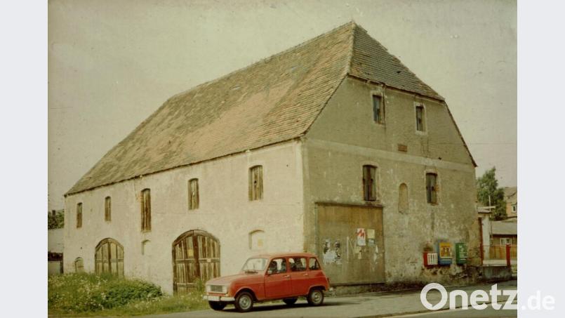 Die erste einfache Kaolinschlämme, der Poppn-Stodl an der Ecke Auf der Loh/Dr.-Carl-Eibes-Straße, das spätere Rot-Kreuz-Haus, war 1833 der Geburtsort der Schnaittenbacher Kaolinindustrie. Archivbild: sh