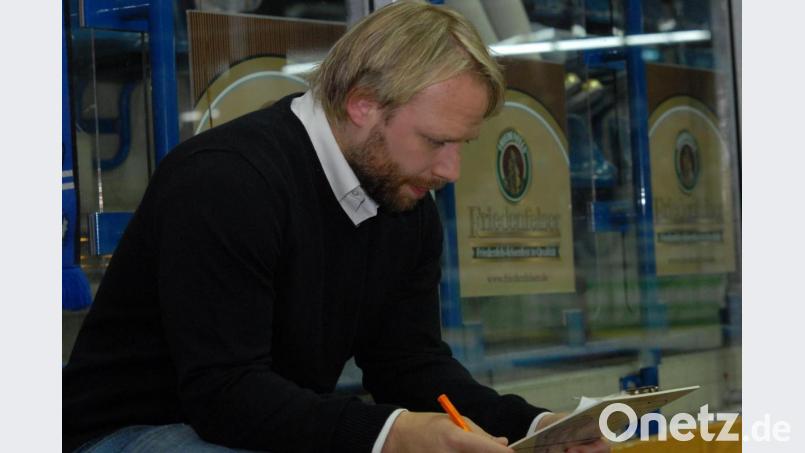 Florian Zellner, Rekordspieler der Blue Devils, geht beim Eishockey-Oberligisten ins fünfte Jahr als Co-Trainer. Bild: gb
